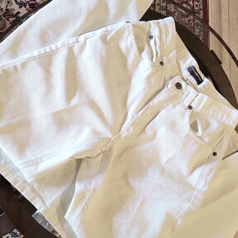 LIZ claborne, classic fit, white , 5 pocket jeans, size 4